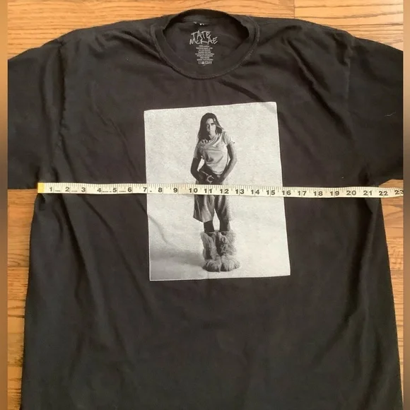 Tate McRae Tour Concert T-Shirt - Picture 4 of 11